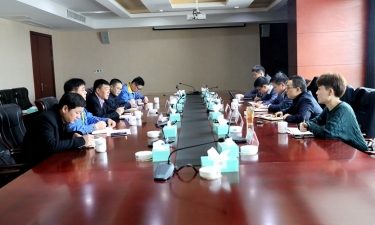 【要闻】平湖市委常委、副市长戴振一行光临pp电子纸业调研领导