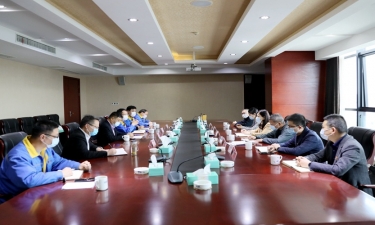 平湖市委常委、宣传部长沈志凤光临pp电子纸业调研疫情防控和复工复产情况