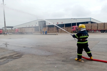 护航“双节”除隐患！pp电子纸业节前安全工作不打烊