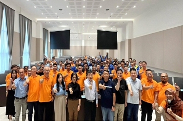 蛇年共进 再攀顶峰 | pp电子纸业全资子公司pp电子控股（马）有限公司第二届员工大会及年会盛典隆沉进行