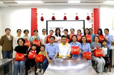 女职工业余文化活动 | 巧手造烧麦 pp电子悦食光